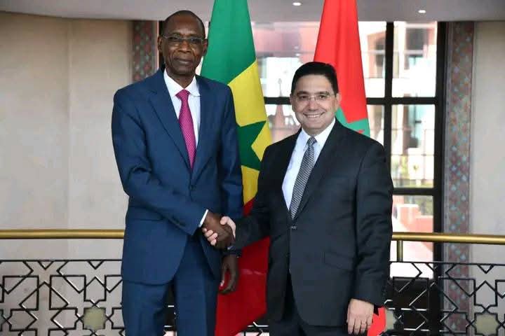 Moroccancitize4's tweet photo. 🔴 السنغال تثمن قرار مجلس الأمن 2797 وتؤكد دعمها الكامل لوحدة المغرب وسيادته على أقاليمه الجنوبية، وتبرز دعمها لمبادرات الملك محمد السادس ومشروع أنبوب الغاز الإفريقي-الأطلسي.

#المغرب #السنغال #الصحراء_المغربية #الحكم_الذاتي #الأمن_والاستقرار #التكامل_الإفريقي https://t.co/hMP3xhIeyQ