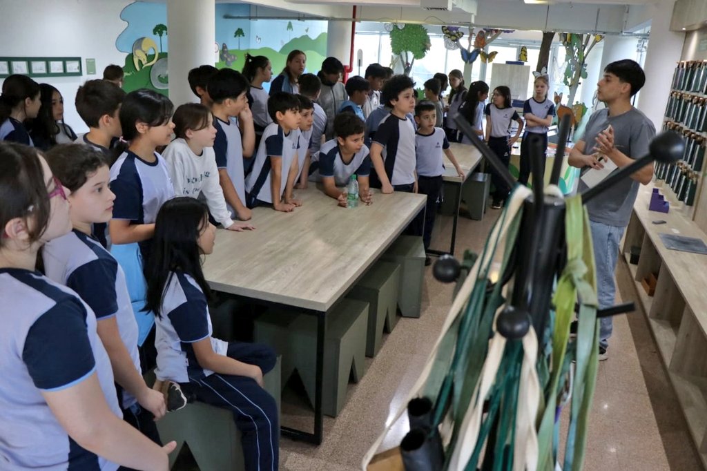 PCMisiones's tweet image. El Parque del Conocimiento recibió a niños y niñas del quinto grado del Instituto Adventista Alta Gracia de Posadas, quienes disfrutaron de una mañana de literatura, arte, música y danza.