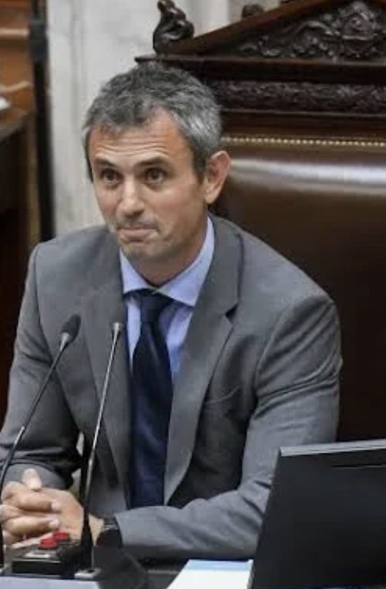 gringolopreOK's tweet image. Estos &quot;expertos&quot; nada menos que el representante del #menemismo tardío, @MenemMartin @fedesturze y el representante de #Techint ahora desde el #Estado que @JMilei se preocupa en dar cada vez más poder ¿? contrarios a toda la experiencia mundial y a las recomendaciones de la…