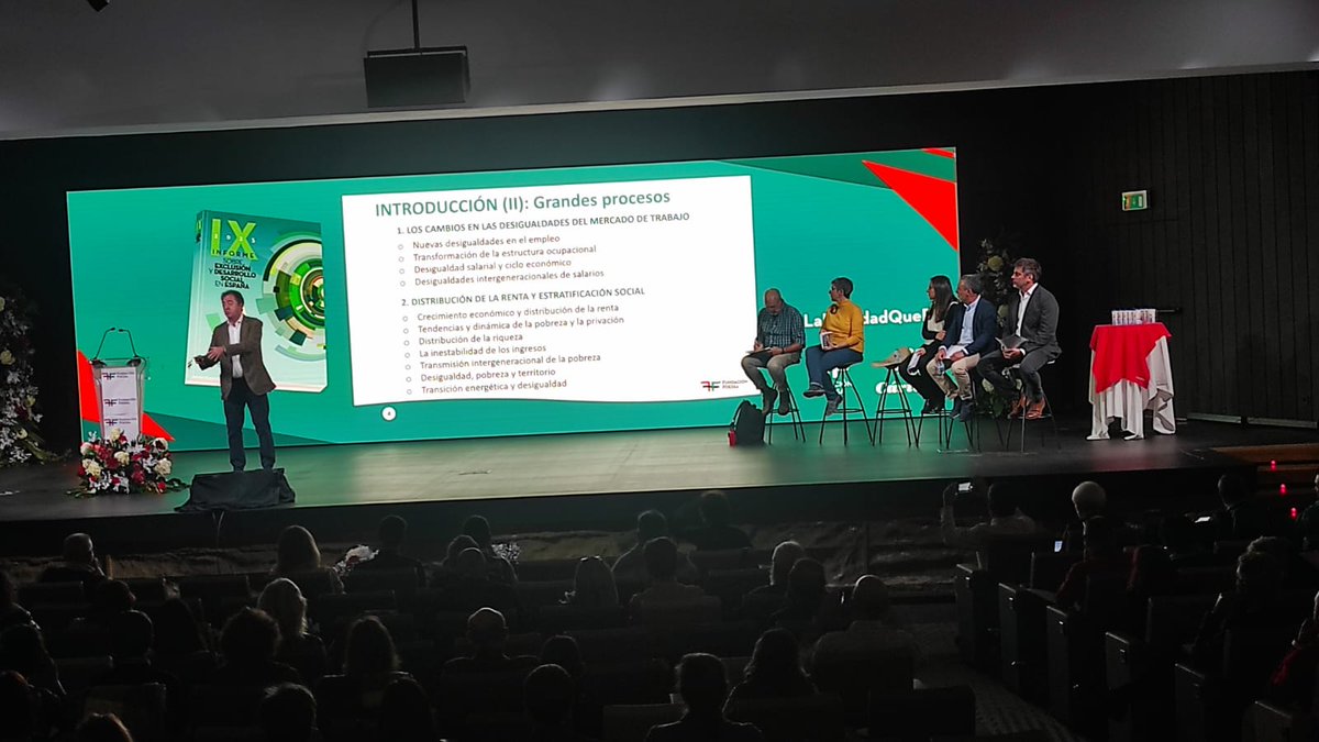📸Hoy estamos en el Congreso de presentación del IX #InformeFOESSA, que alerta sobre la creciente fragmentación social en España y la reducción de la clase media.
Un desafío clave para la cohesión social.

#LaRealidadQueEs #FOESSA