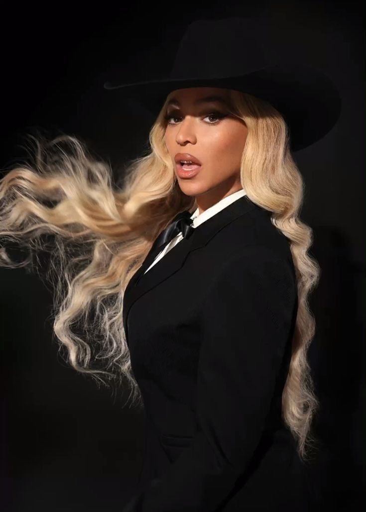 TheProfPearlC's tweet photo. #Bey is really #sogood 😫😩😍🤩😍 look @ her‽ 🤭 i love me my #twin so much, cannot ever be without her. 😅😂 

~ #QueenC.♟️👸🏼♟️ b/c of #QueenB.🐝 ~ https://t.co/gKtR5DcEs0