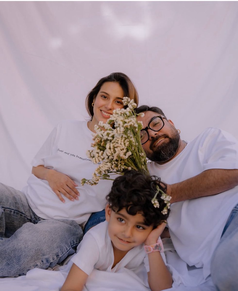 atia_anishah's tweet image. Iqra’s expecting her second child 🥹
#IqraAziz