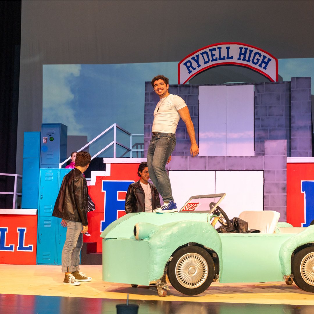 American School Doha tweet media