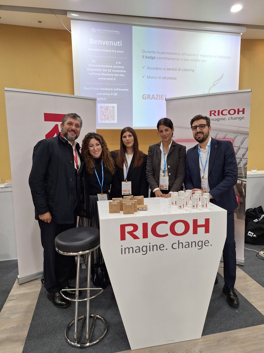 RICOHItalia's tweet image. Oggi siamo a Olmeet Roma per raccontare le nuove frontiere della #progettazione degli spazi.  L’obiettivo è quello di creare luoghi stimolanti che favoriscano flessibilità e benessere, mettendo le persone al centro e la user-experience.  #LetPeopleSucceed #WorkplaceExperience