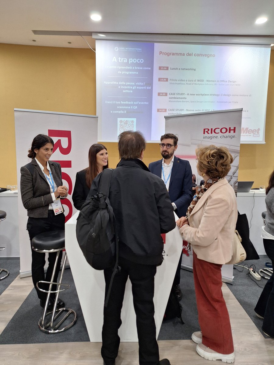 RICOHItalia's tweet image. Oggi siamo a Olmeet Roma per raccontare le nuove frontiere della #progettazione degli spazi.  L’obiettivo è quello di creare luoghi stimolanti che favoriscano flessibilità e benessere, mettendo le persone al centro e la user-experience.  #LetPeopleSucceed #WorkplaceExperience