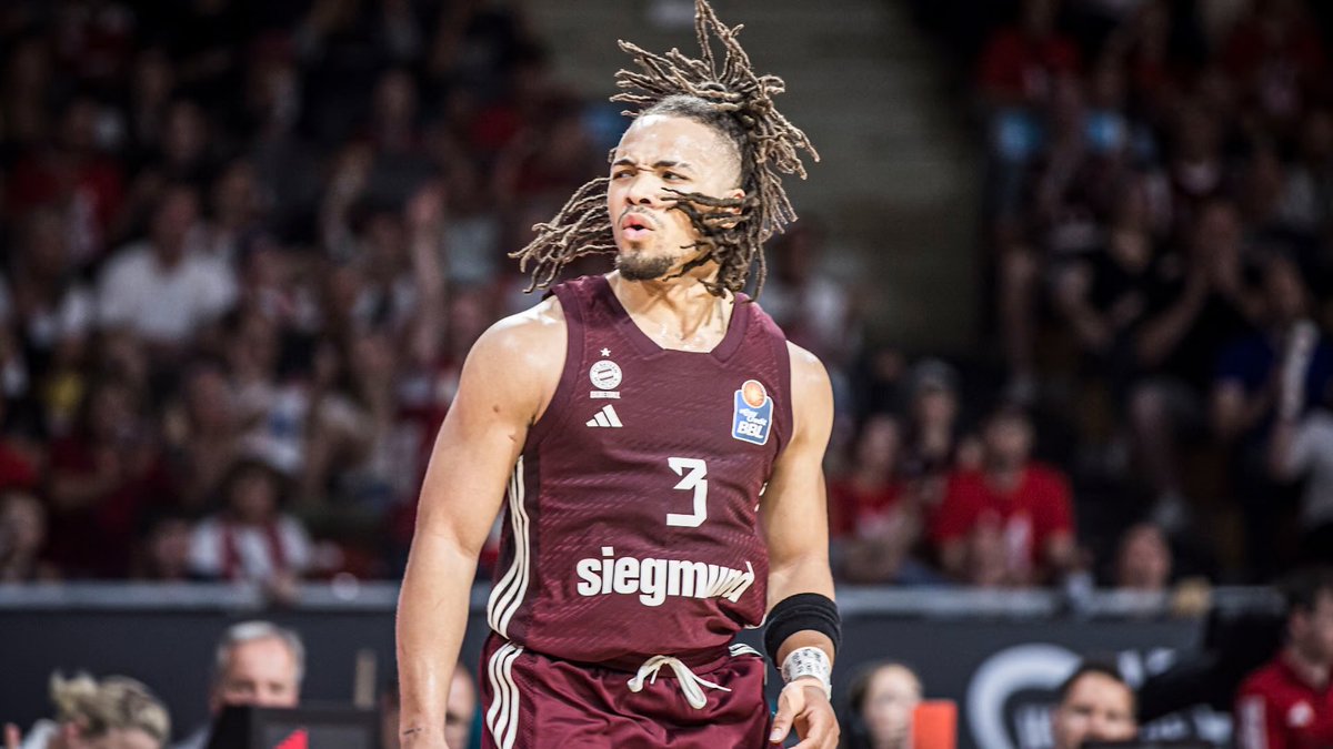 yun1manny's tweet image. PRIZEPICKS EURO NUKE POTD ☢️

-Carsen Edwards O 1.5 AST

Way too confident in this play, been labbing euro for hours and I can’t just treat this like a normal line

If Carsen goes under this line then I’m willing to giveaway $600 that will be split between 3 lucky followers 💸…