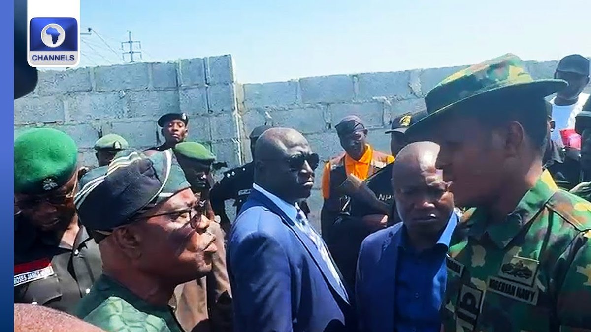 arcfemi's tweet photo. RT @channelstv: Soldiers Stop Wike, FCTA Officials From Gaining Access To Land

https://t.co/IKRICZ4SZF https://t.co/Q6ttAiJO7p