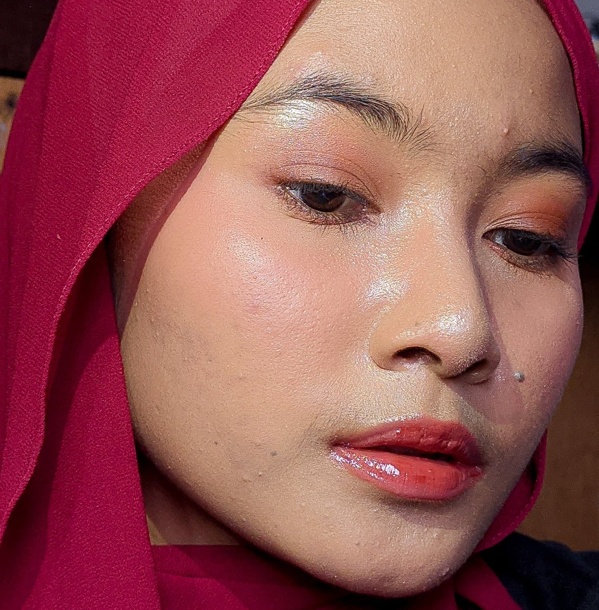 when yo've got acne scars but still wanna look like a glazed donut 🍩✨️

[review lokal cushion a thread]