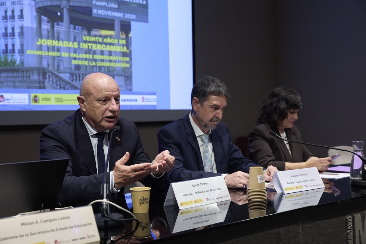 Erakundeek eta profesionalek Nafarroak hezkidetzan egindako ahalegina aitortu dute, dagoeneko 305 ikastetxetan dago, 12.200 irakaslerekin
<a href="/educacion_na/">Educación-Hezkuntza</a> 

<a href="/educaciongob/">Ministerio de Educación, FP y Deportes</a>-ak eta Emakumeen Institutuak bultzatutako ‘Intercambia' jardunaldiek Skolae omendu dute

navarra.es/eu/-/prentsa-o…