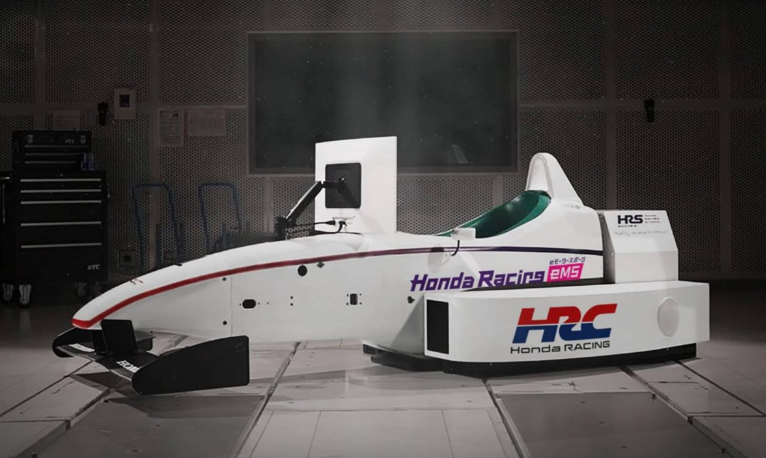 zenkairacing_jp's tweet photo. ZENKAIRACINGがHRCオリジナルシミュレーター 『Honda eMS SIM-01』の販売代理店になりました。 https://t.co/cAlqZAD8B3 
#HRC 
#ZENKAIRACING 
#eモータースポーツ 
#レーシングシミュレーター 
#FANATEC 
@HondaJP_Live 
@CORSAIR_JP https://t.co/PuPzDz04mF