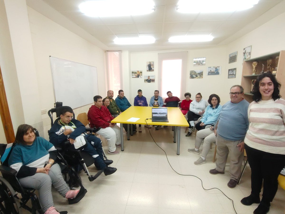💬 La Plataforma Regional impulsa la #PlenaParticipación 💪Este mes ha realizado charlas en Apam, <a href="/asodema/">Asodema</a> <a href="/AsociacionAdina/">Asociación ADINA</a>  y Aljaral 🏛️
👥 52 personas aprendieron sobre liderazgo, representación y procesos democráticos 🗳️
#Inclusión 
plenainclusionclm.org/2025/la-plataf…