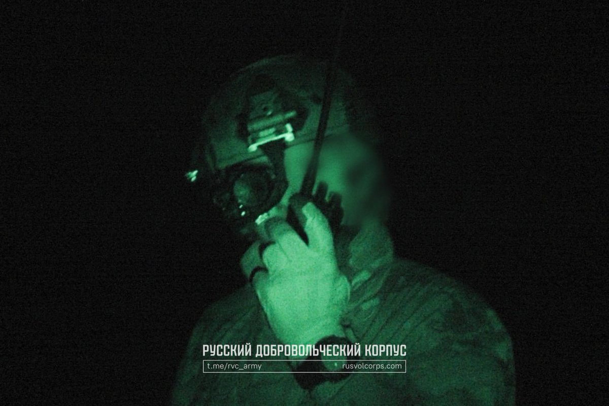 Night simulations using night vision devices, including practicing actions during storming, conducting inspections, as well as providing assistance to the wounded.

Russian Volunteer Corps

t.me/rvc_army
