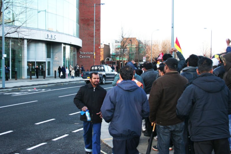 Sanjee05's tweet photo. 01/2009, we publicly called out the #BBC for its lack of coverage and biased reporting regarding the #Tamil #genocide in #SriLanka. Despite massive #demonstrations and widespread calls for international awareness, the #BBC failed to give the issue the attention and seriousness… https://t.co/HzWznuYGGk