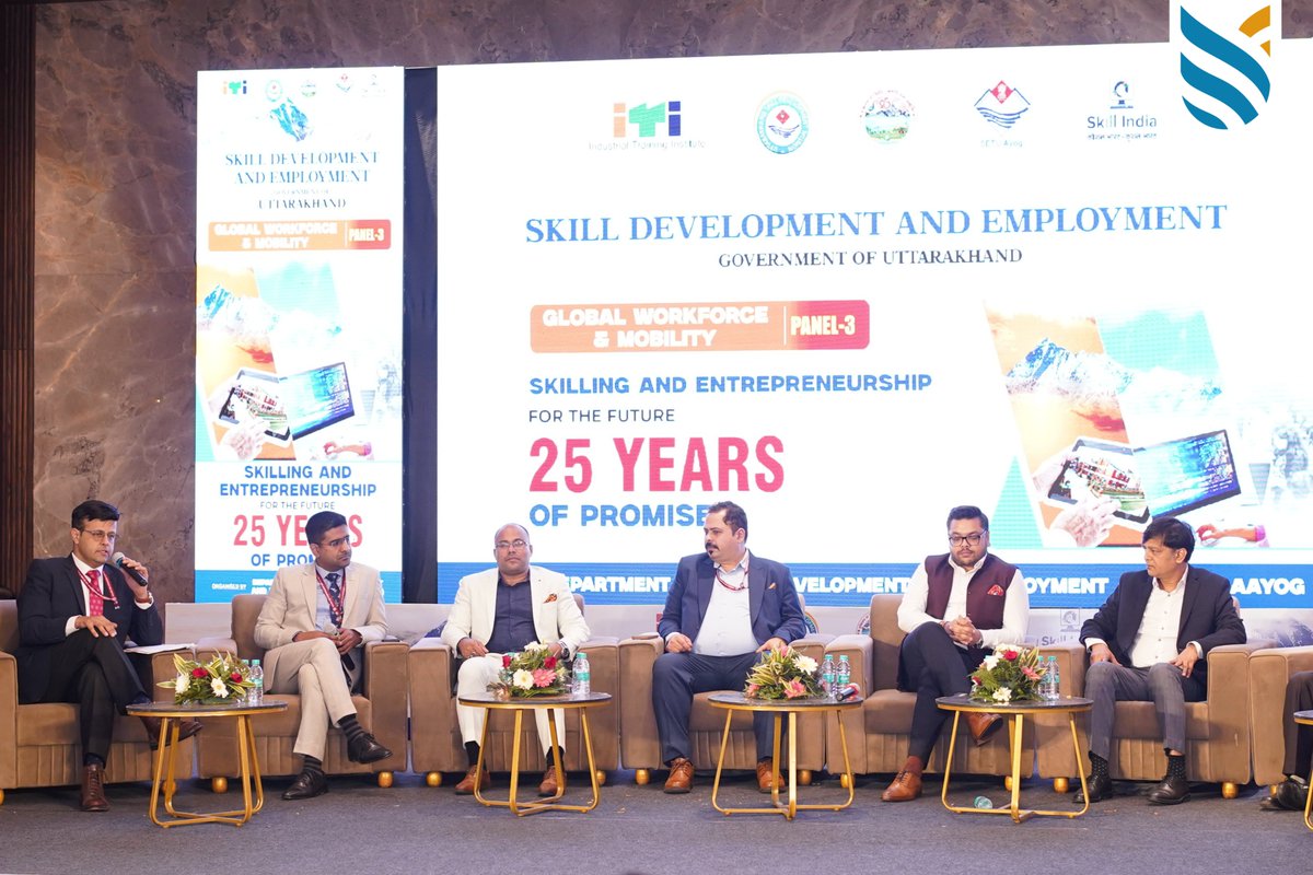 medhaviskills's tweet image. Proud moment as our Co-Founder &amp;amp; Pro-Chancellor, Mr. Kuldip Sarma, spoke and joined a distinguished panel at the National Conference on Skilling &amp;amp; Entrepreneurship for the Future, spotlighting India’s role in shaping global workforce mobility.

#MSU #FutureSkills #GlobalWorkforce