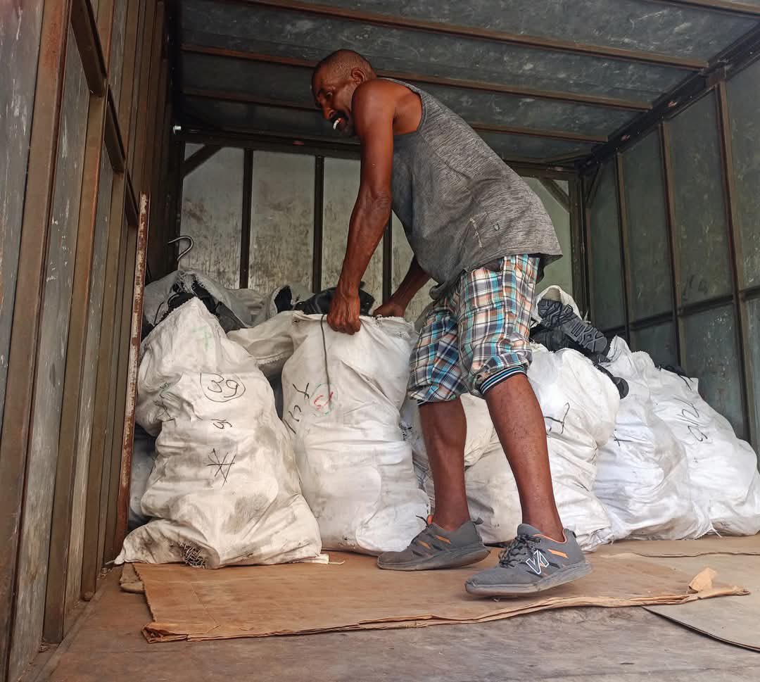 FakriRodr's tweet photo. In the wake of Hurricane #Melissa, which caused significant damage less than two weeks ago, there are encouraging signs of recovery, and Cubans have seen several expressions of solidarity throughout the island and from abroad.

#FuerzaCuba https://t.co/O3MA1chKcP