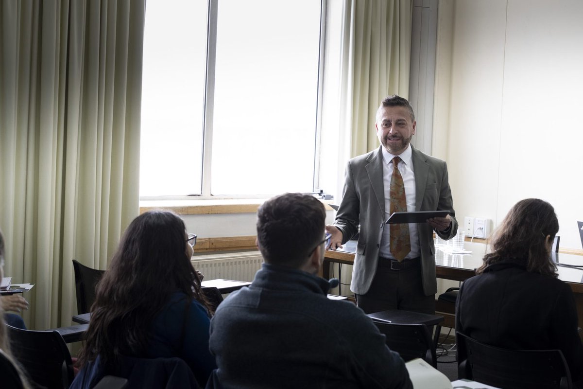 Estudiantes del Diplomado en Hidrógeno Verde realizan visita presencial en Magallanes y conocen proyectos en terreno tinyurl.com/5n7zeu58