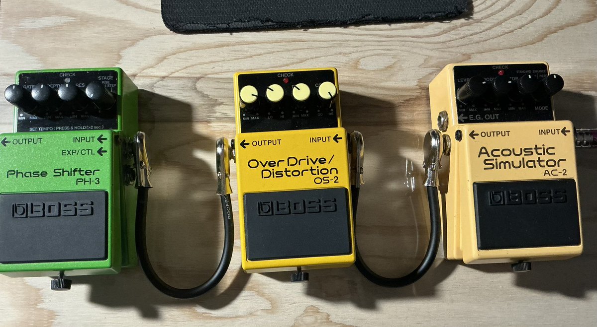 忘れてました💦 「私の人生初エフェクターたち！」の答え合わせは〜 ac