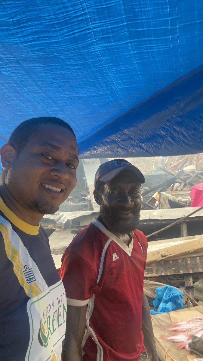 #Update Border is open for business. 90 percent of the persons at border suffered significant damage to their homes,however they are back out. SUPPORT THEM