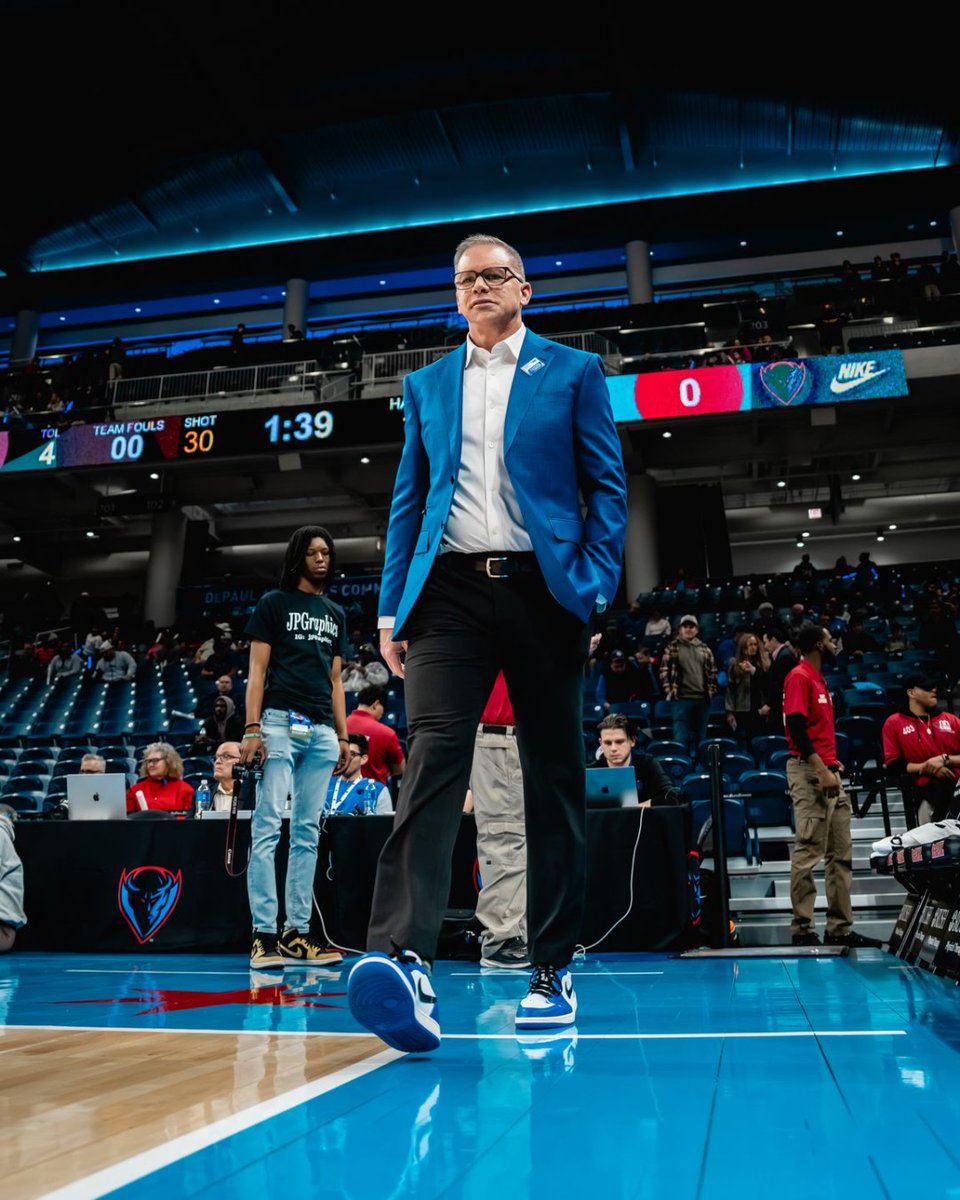 DePaul Basketball tweet media