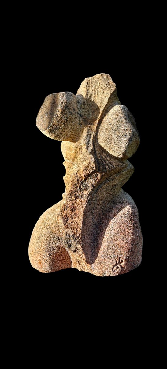 HantevilleF's tweet photo. Broken Love 2025 H 28 x L 16.5 x  P 14 cms

Sculpture, #pierre de #grès de #Courgeoût #Orne #Normandie #sculpture #sculptor #sculpteur #fabiennehanteville https://t.co/AxzDZ9ViFP