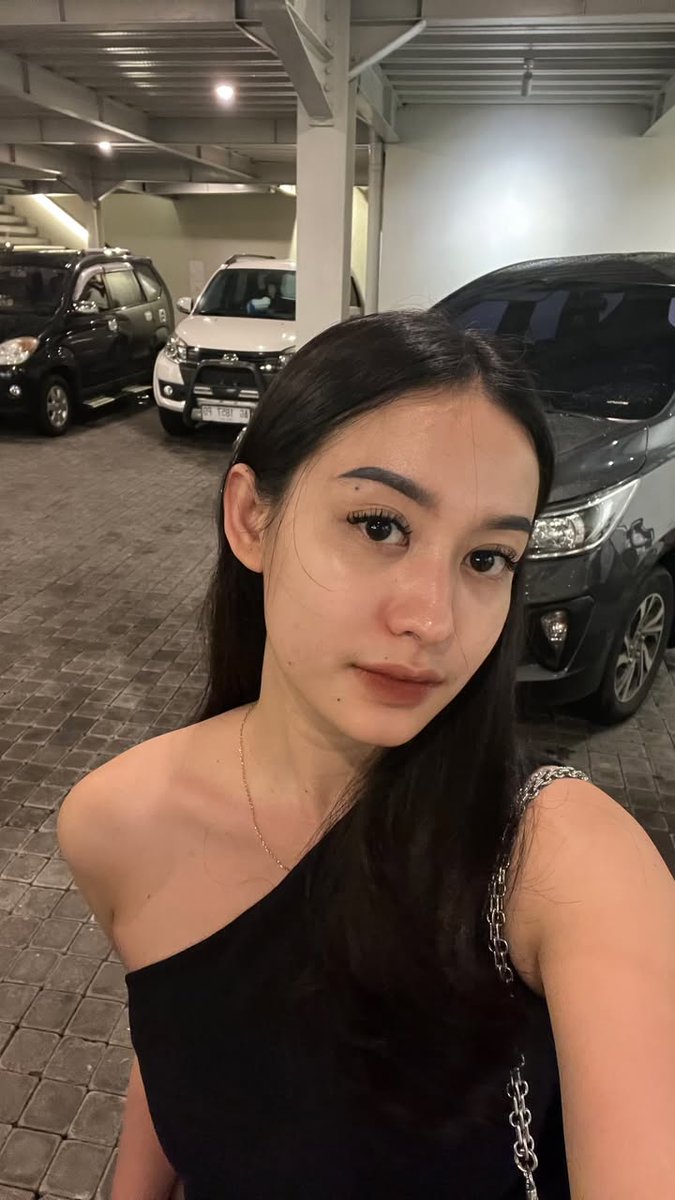 vhikakusuma's tweet photo. Pap dlu baru pulang huhu�� https://t.co/mxoRGaoO2b