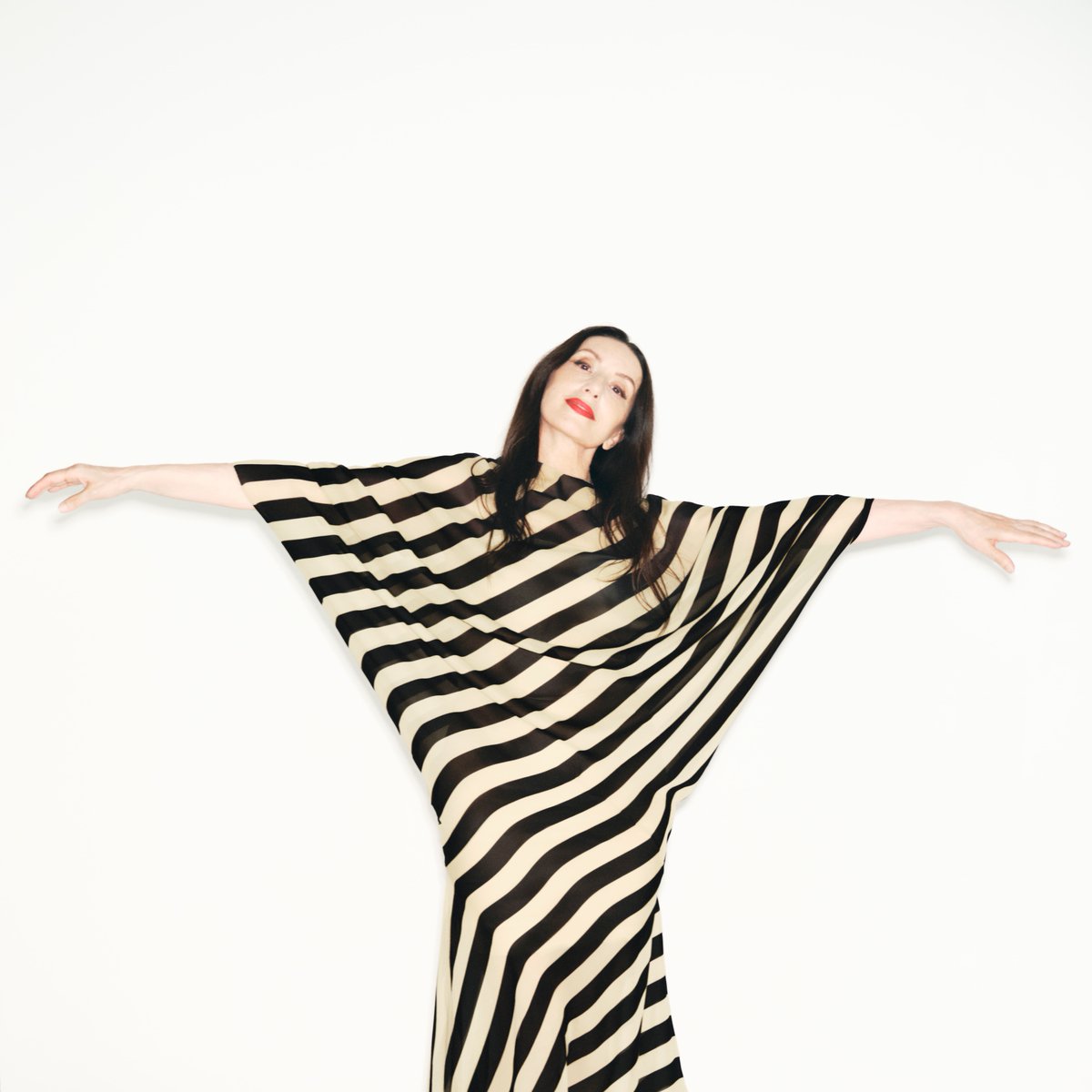 🔴 ¡NOTICIA! Luz Casal pondrá el broche final al #29FestivalMálaga el 15 de marzo en el Teatro Cervantes. La artista presentará su gira ‘Me voy a permitir’ en el concierto del clausura.

🎟️ Las entradas salen a la venta esta tarde a las 18.00h. 
➕ festivaldemalaga.com