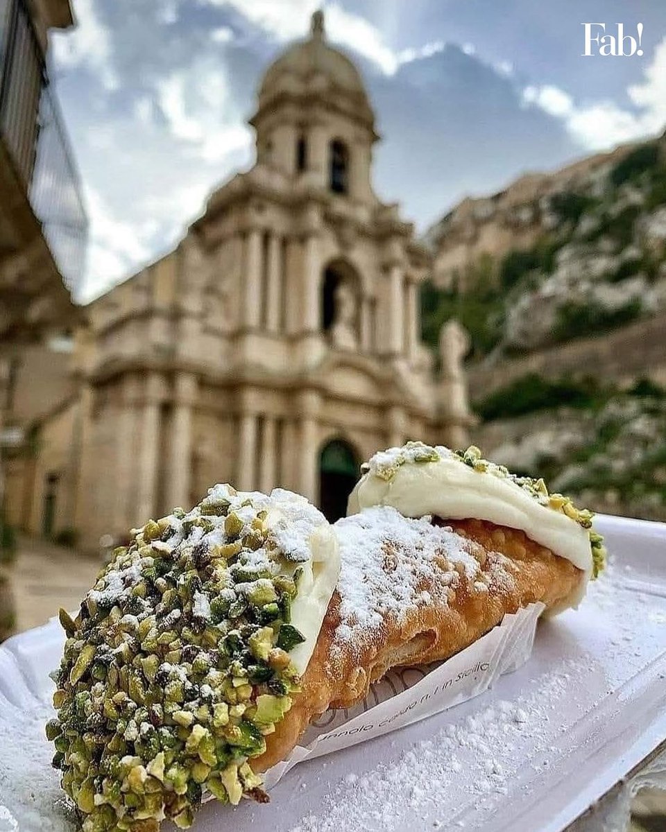 🚨 Breaking news

In December, the UNESCO Intergovernmental Committee will meet to approve the nomination of Italian cuisine as an intangible cultural heritage of Humanity! 

It would be the first cuisine to receive this honor 🇮🇹🎖️