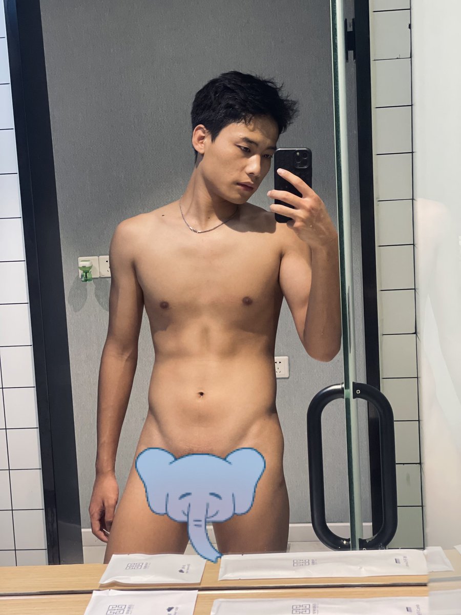 柏林英雄. tweet media