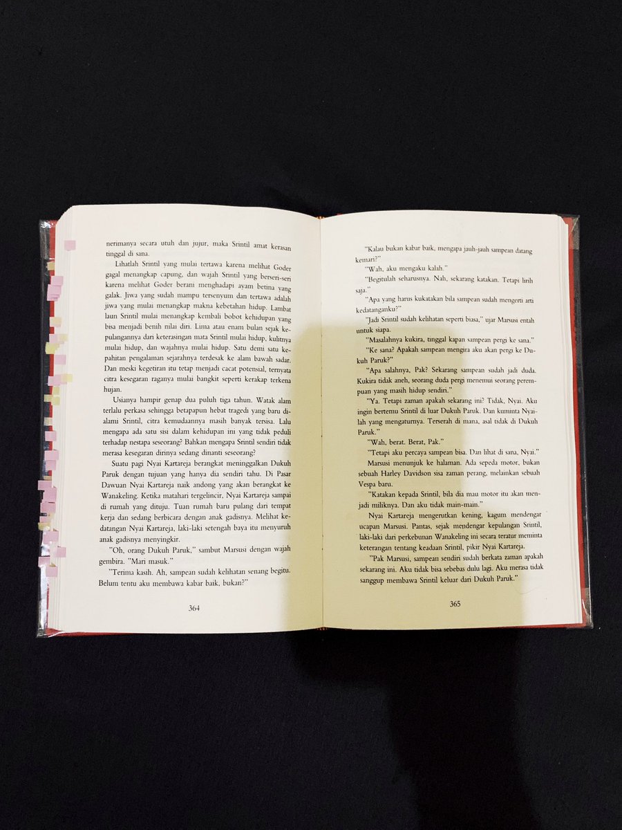 waltzsand's tweet photo. the book                                      the bookmark 🐈‍⬛ https://t.co/DM2HPDRtLV