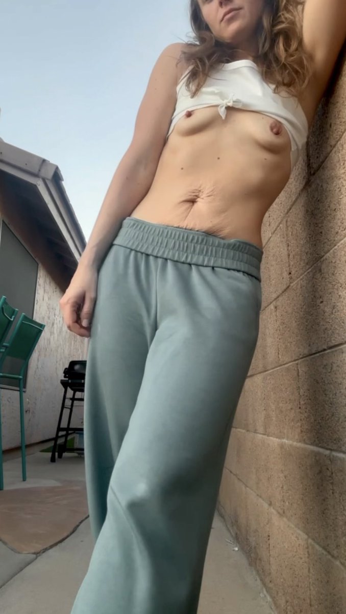 <a href="/kbfeets69/">NaughtyKbfeets69</a>