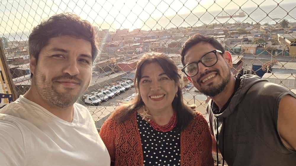 🌋📚 Hoy a las 22:00 hrs. en <a href="/radiosolchile/">Radio Sol Antofagasta</a>:
Comentamos Geología de un planeta desierto de Patricio Jara, un viaje por la historia y la desolación del norte chileno.

🎙️ Con @marcemercado <a href="/fuegoimaginario/">Bernardo Cienfuegos</a> <a href="/ccamposmarin/">Cristhian Campos</a>
#PatricioJara #Antofagasta #LaRepúblicaDeLasLetras