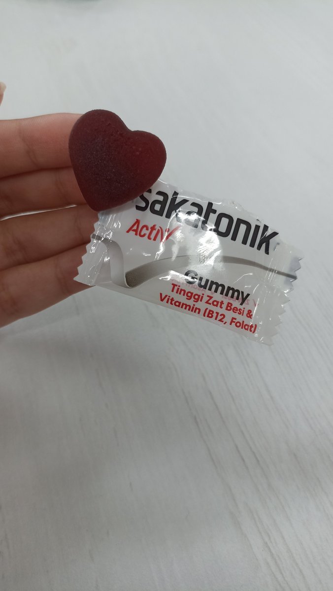 baru kali ini gue nemuin permen yang bikin mood tetap aman walau menstruasi melanda 
yupps nyemilin permen gummy dong 🍬  #GummyAnemia
