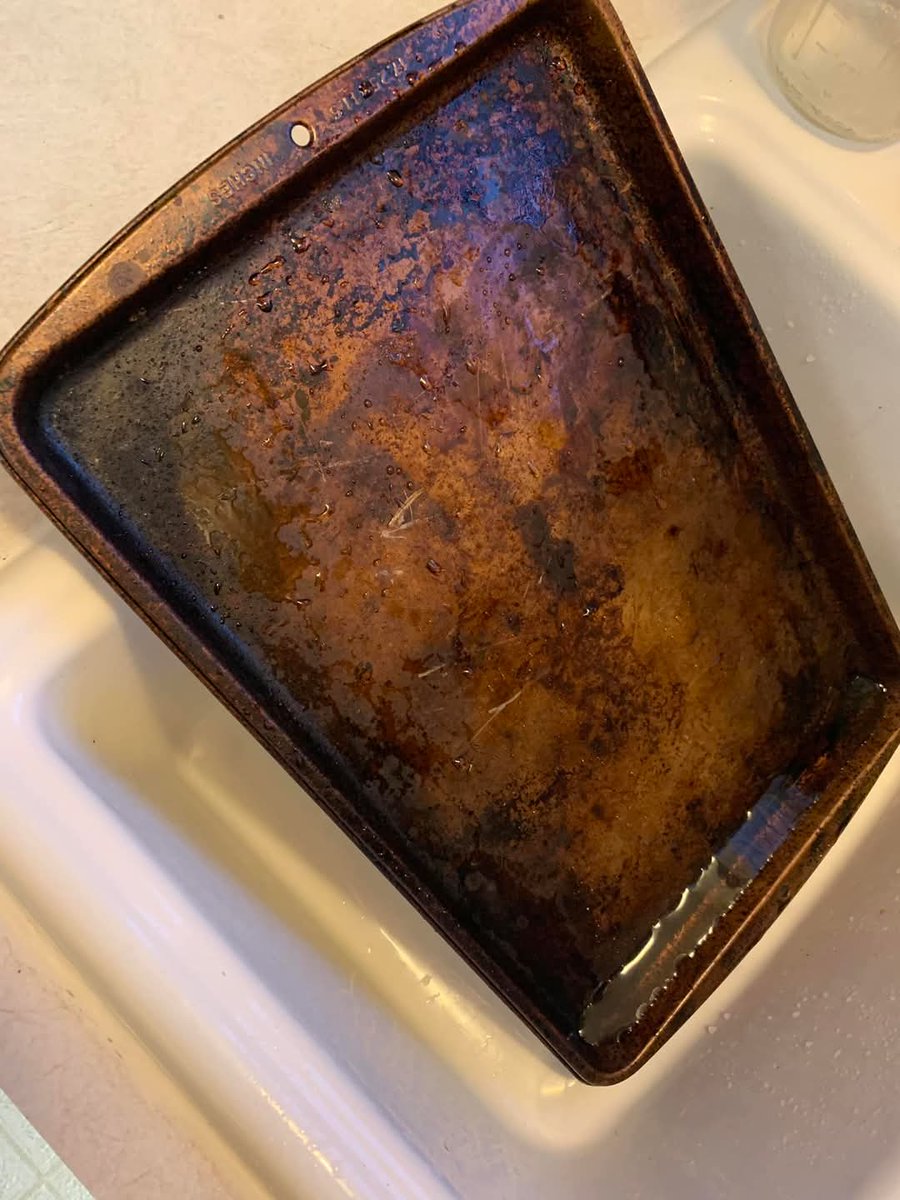 Matt_Pinner's tweet image. What&apos;s the best way to clean this pan?