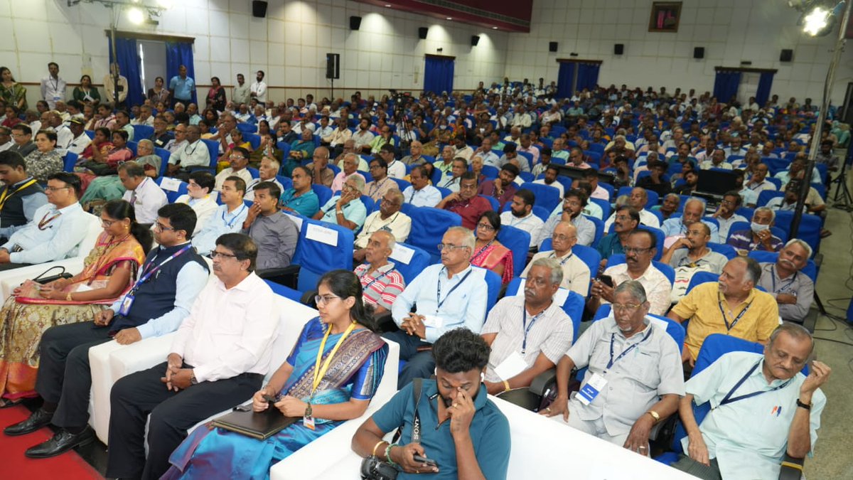 DLC 4.0 Mega Camp and SPARSH Outreach Programme  organized by CDA Chennai &amp; inaugurated by Shri V. Srinivas, Secy (DoPPW) on 11.11.25 at AF Stn, Tambaram witnessed participation of 800 pensioners who availed Digital Life Certificate and other SPARSH services.