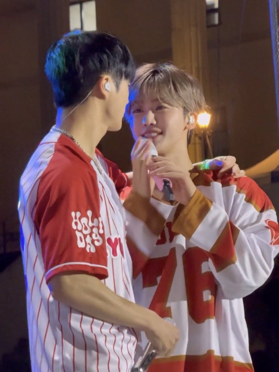charmingosh's tweet photo. who wanna be the taehee to my woojin.. https://t.co/W0GBA94Xnp
