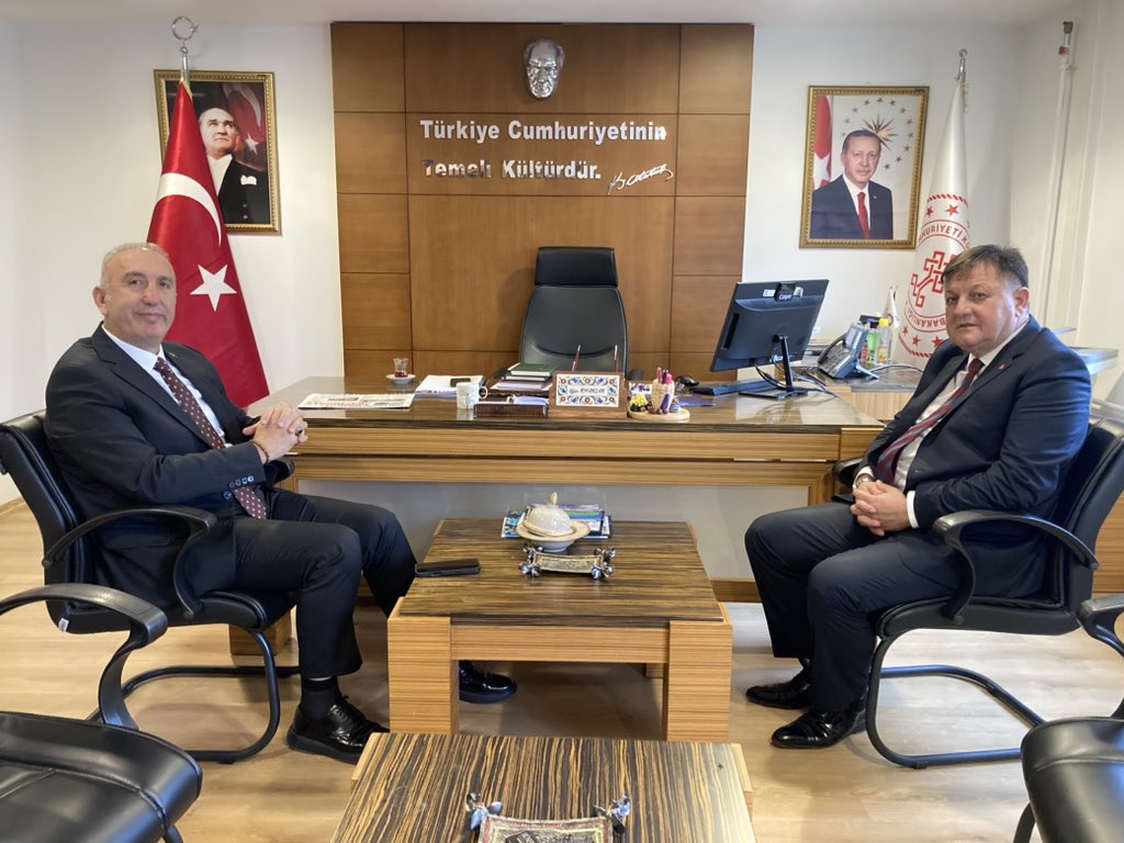 DOKAP Başkanı Sayın Hakan GÜLTEKİN, İl Kültür ve Turizm Müdürümüz Sn. Uğur TOPARLAK’ı ziyaret etti. Nazik ziyareti için misafirlerimize teşekkür ederiz.