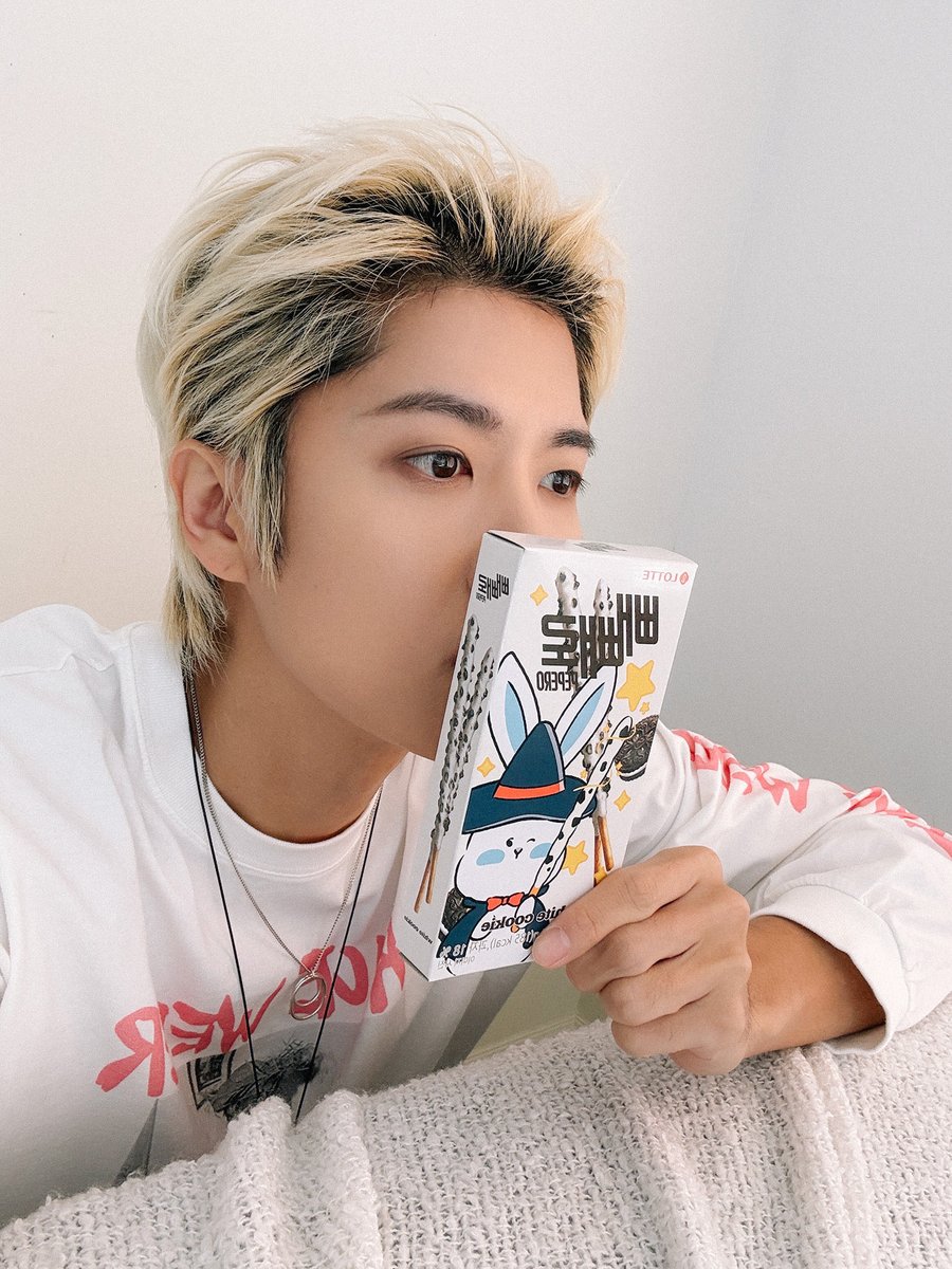 1️⃣1️⃣💚1️⃣1️⃣ 해피 #빼빼로데이

#FIVE_O_ONE #FIVEOONE #파이브오원 #KIMKYUJONG