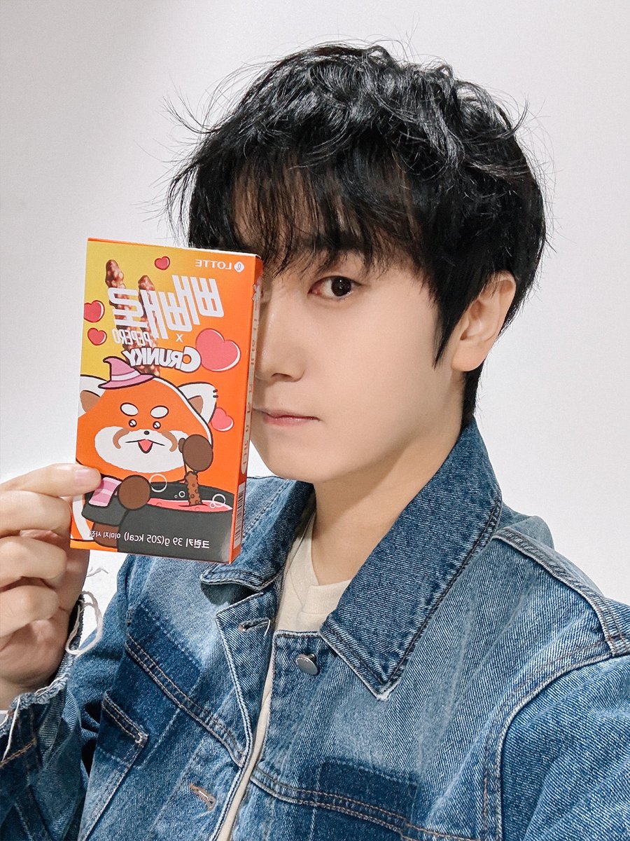 FIVEOONE_offcl's tweet photo. 1️⃣1️⃣💚1️⃣1️⃣ 해피 #빼빼로데이

#FIVE_O_ONE #FIVEOONE #파이브오원 #HEOYOUNGSAENG https://t.co/5NCu1VYuK3