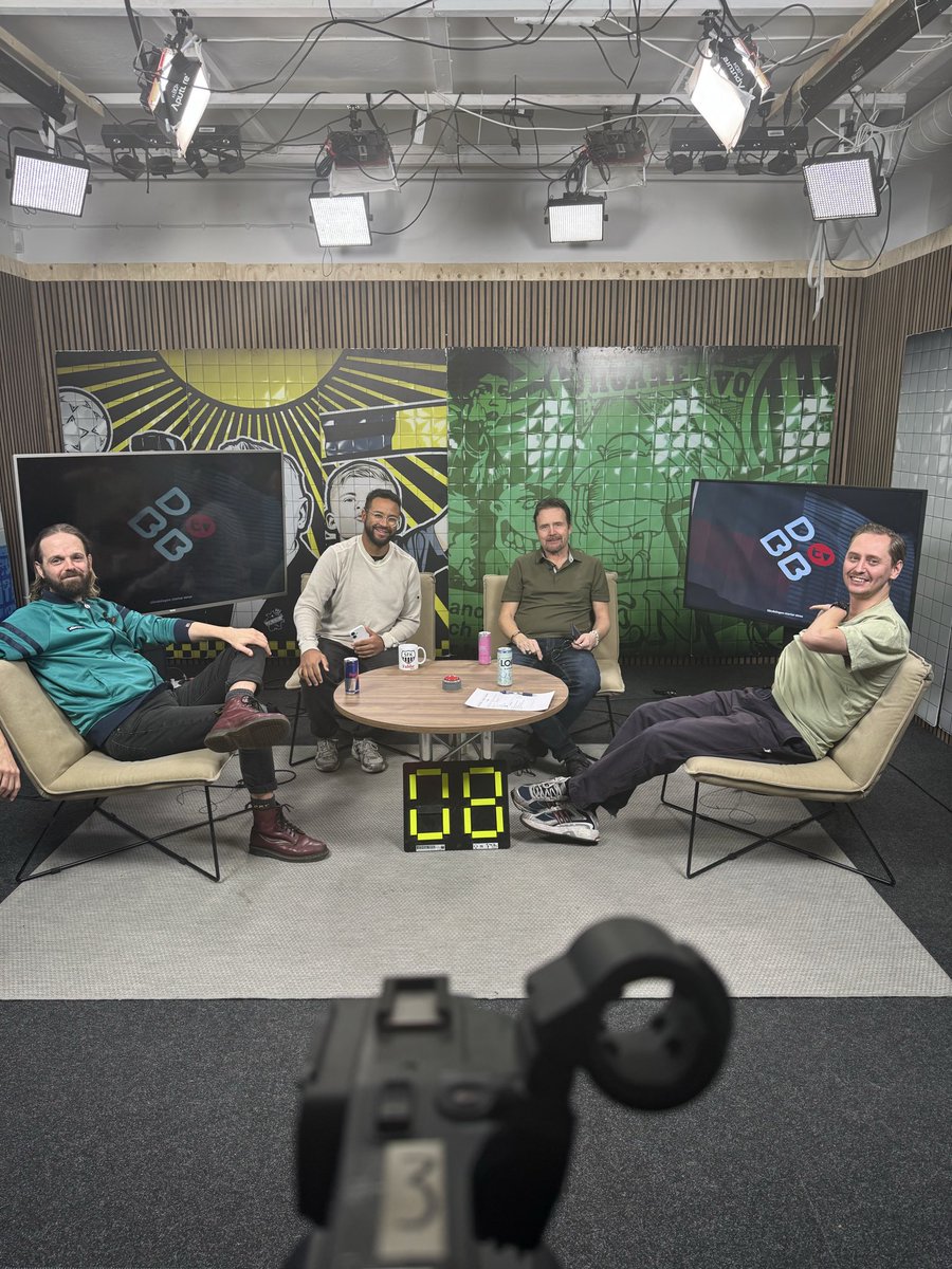 Då kör vi!🚨

<a href="/JohnsonBjorn/">Björn Johnson</a> <a href="/BajenJompa/">John Holmström</a> <a href="/ett_apelsin/">j_u_h_o 🌚🌝</a>