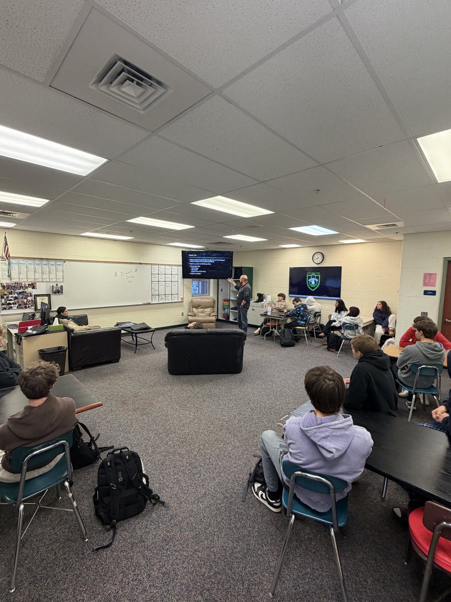 Mr. Kukarola tweet media