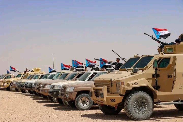 وفي كل ركن من أركان العالم يقف حب الوطن فضيلة خالدة توقد النيران الحب والوفاء والإخلاص للوطن إنه شعور متأصل بعمق في قلوب الأفراد ويتجاوز الحدود ويوحد الصف في شعور مشترك بالفخر والإنتماء والوطنية ليست عاطفة سلبية ولكنها قوة ديناميكية تدفع الأفراد إلى إتخاذ إجراءات ملموسة تساهم