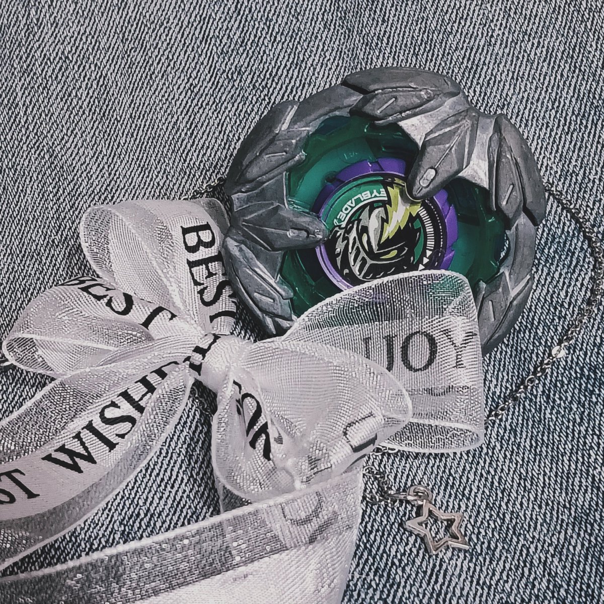 mellowmelody_06's tweet photo. More Multi Beyblade!! (˵˃ ᗜ ˂˵)
I really like her and her Beyblades so much. (,,>﹏<,,)

#beybladex #beyblade #wizardarrow #knightlance #wizardrod #knightshield https://t.co/zFzZjOgC5S