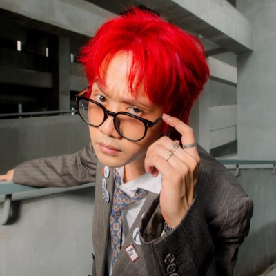 zweitszn's tweet photo. #NewProfilePic https://t.co/ViV5AZiCSm