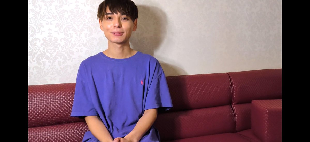 루이야는 귀엽고 멋있고 강력해~~ 
신작을 구입했어요~ 헤헷… 
여러분~ 루이야를 많이 사랑해주세요~