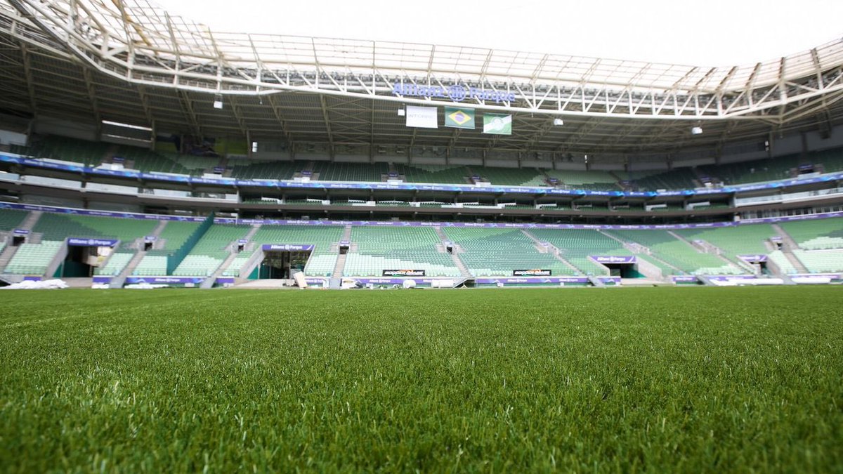 futebol_info's tweet photo. Bastidores: Palmeiras entende que pedido do Flamengo por proibição do gramado sintético é uma clara provocação ao clube paulista.

O Verdão não deve emitir nota oficial, mas considera que o Rubro-Negro está usando um tema que não tem a ver com o Fair Play Financeiro para 'cutucar' o Palmeiras.

Na visão da diretoria alviverde, o Flamengo está tentando se impor e enfraquecer um rival direto.

🗞 @ESPNBrasil | “Fala a Fonte”
📸 Fabio Menotti/SEP