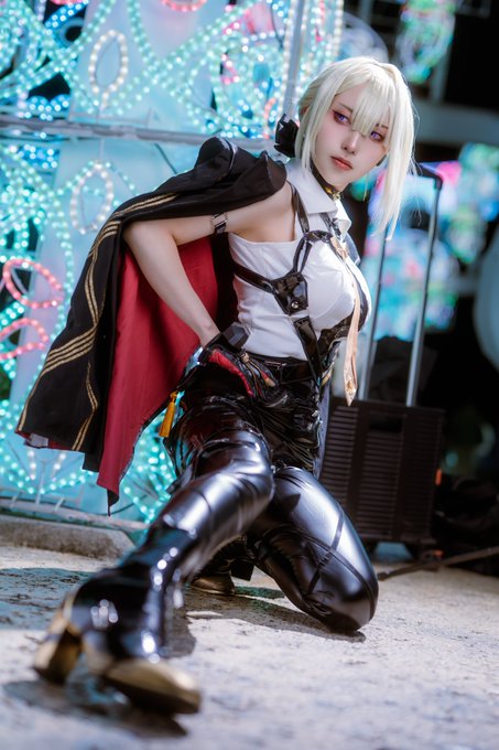 Twitterのコスプレ画像3