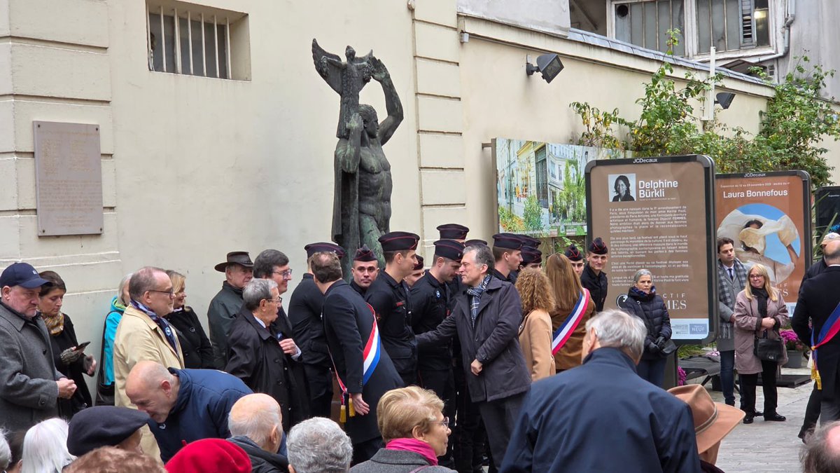 PIERREMAURIN's tweet image. Présent ce matin à @Mairie9Paris pour célébrer avec les élus et les habitants nos valeureux soldats vainqueurs de ce terrible conflit mondial. ➡️ Un moment d’unité nationale, de mémoire mais aussi de vigilance. #11novembre