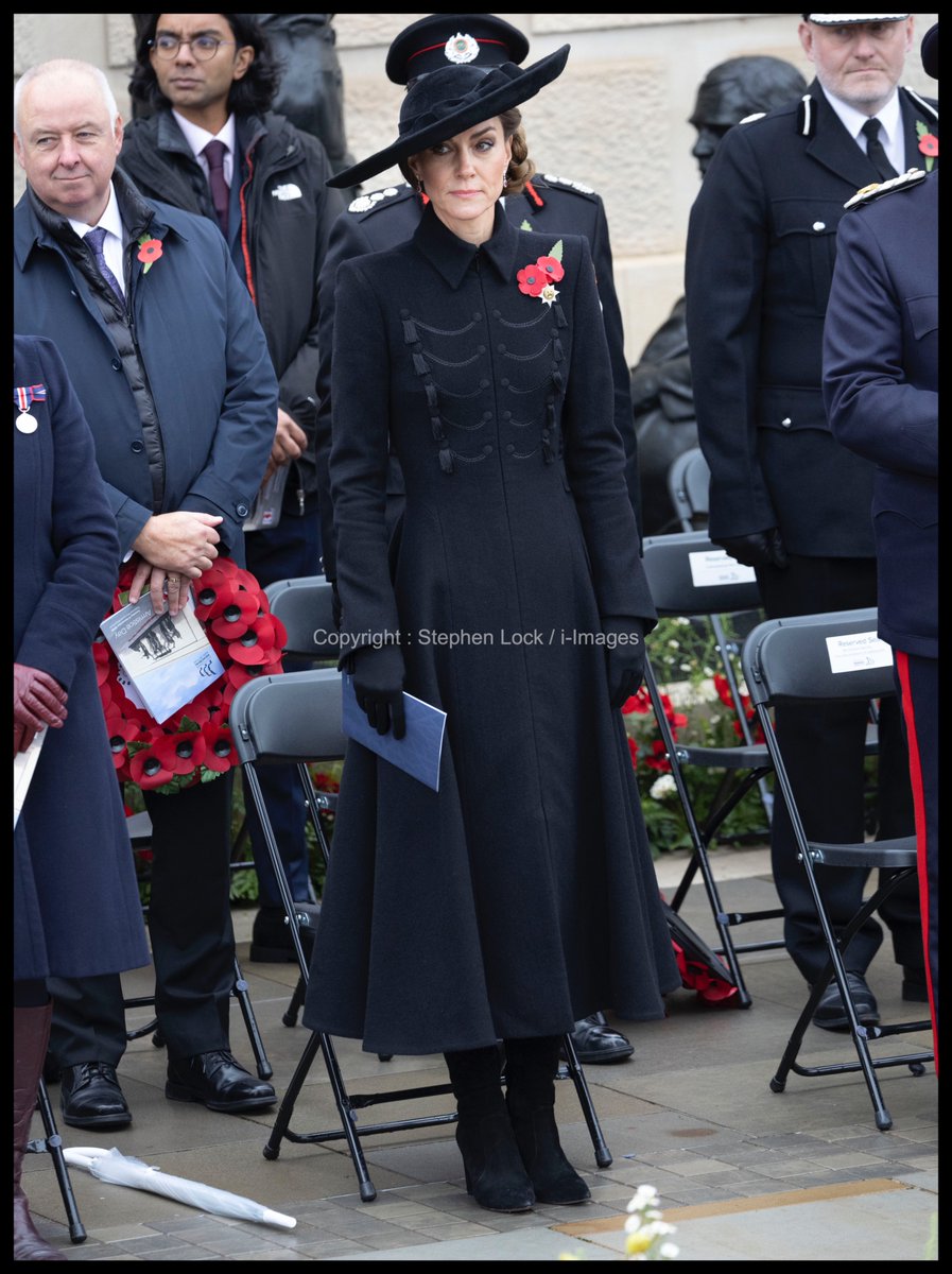 i-Images Picture Agency tweet media