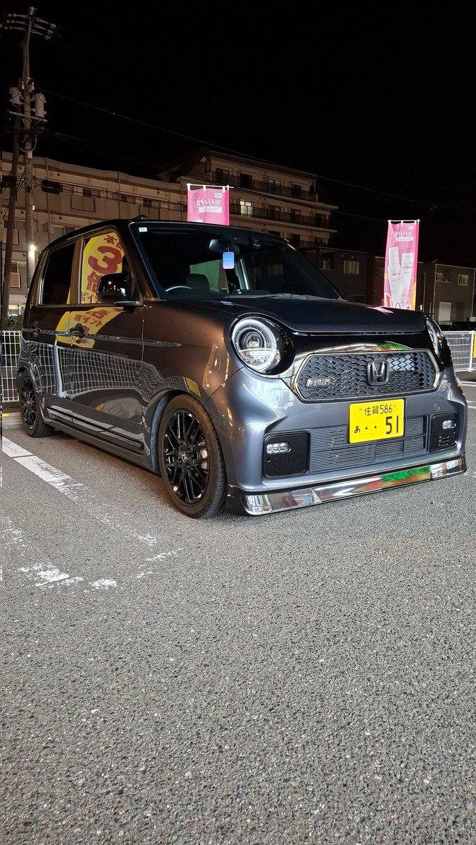 フロントだけ∞がついた
サイド欲しすぎるしホイール変えたい！