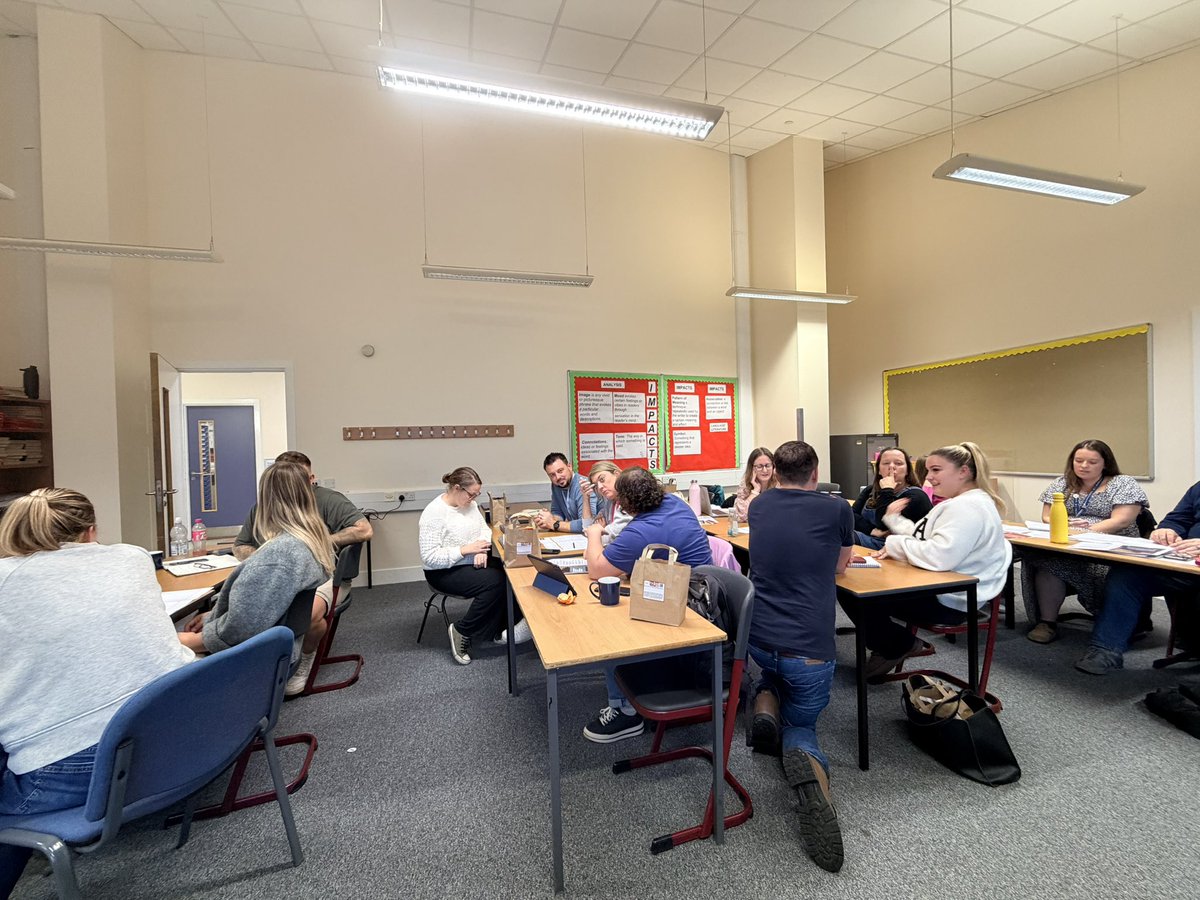 SiobhanMered123's tweet photo. On Friday we wrapped up our third @TedWraggTrust INSET day with the launch of our work with @EduDetective and Boys Impact. It’s absolutely the right moment to tackle these persistent issues and I’m excited to see this work develop across our schools. Huge thanks to Alex! https://t.co/AEff3xcu7M